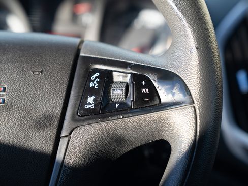 Used 2016 GMC Terrain SLE image 30