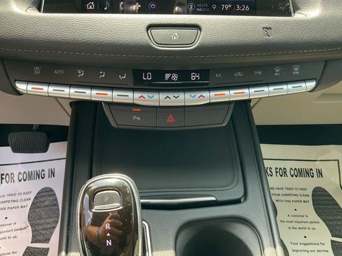 Used 2021 Cadillac XT4 Luxury FWD image 23
