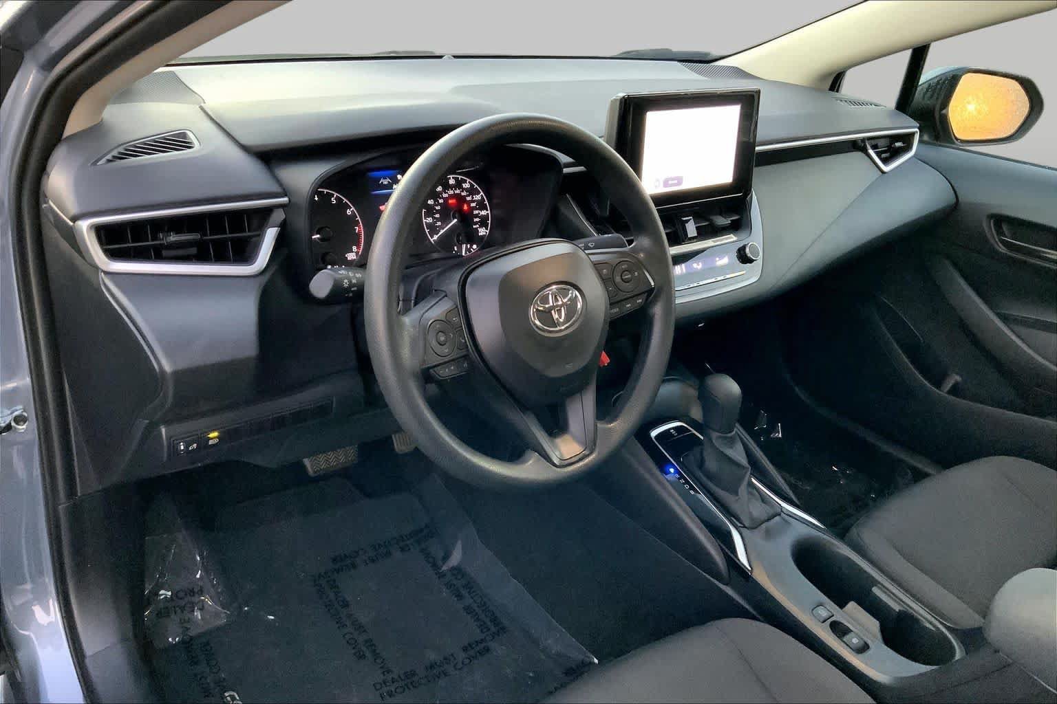 Used 2024 Toyota Corolla LE FWD image 15