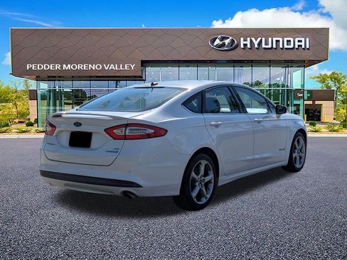 Used 2014 Ford Fusion SE image 5