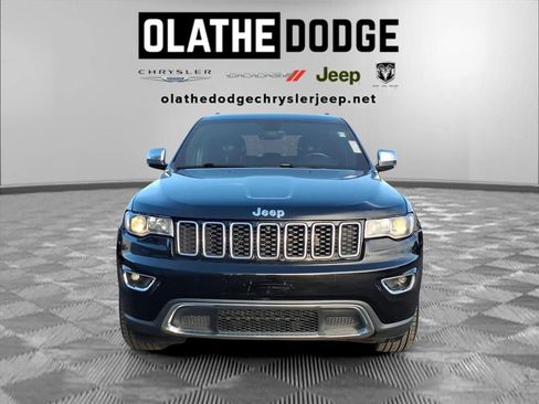 Used 2017 Jeep Grand Cherokee Limited image 10
