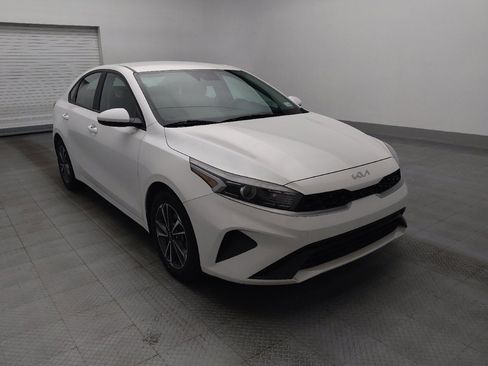 Used 2024 Kia Forte LXS FWD image 13