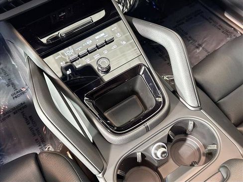 New 2026 Porsche Cayenne AWD/4WD image 17