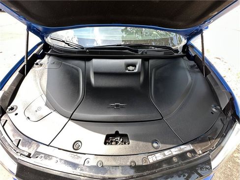 Used 2024 Chevrolet Blazer EV LT AWD/4WD image 28