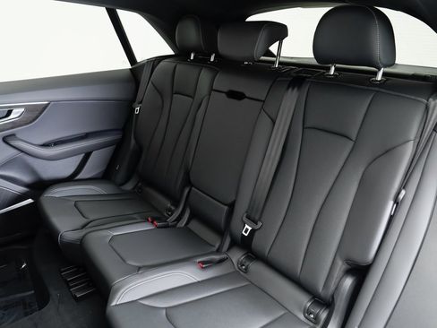 New 2025 Audi Q8 Premium Plus image 23