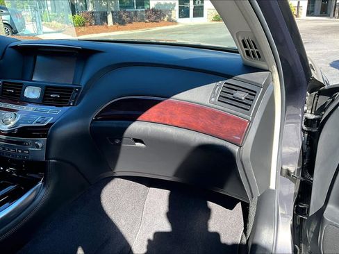 Used 2015 INFINITI Q70 L 3.7 RWD image 19