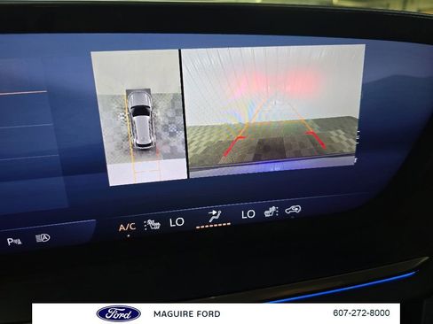 Used 2024 Buick Envision Avenir AWD/4WD image 27