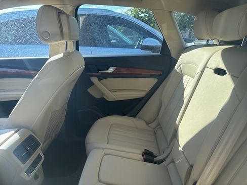 Used 2023 Audi Q5 2.0T Premium Plus AWD/4WD image 6