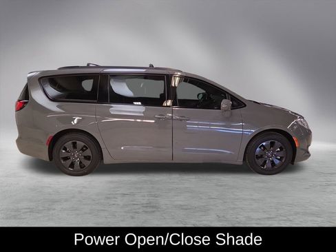 Used 2020 Chrysler Pacifica Limited w/ Quick Oder Package 2EV RED-S image 9