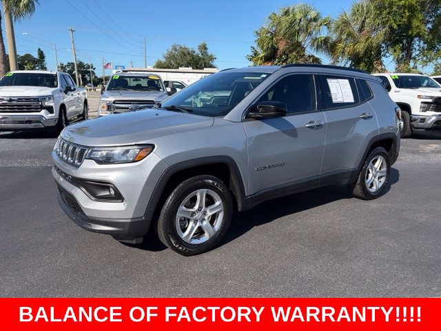 Used 2023 Jeep Compass Latitude AWD/4WD image 3