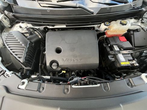 Used 2023 Chevrolet Traverse LT image 31