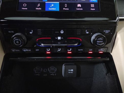 Used 2021 Jeep Grand Cherokee L Limited AWD/4WD image 26