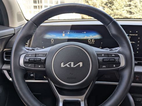 Certified 2023 Kia Sportage SX AWD/4WD image 16