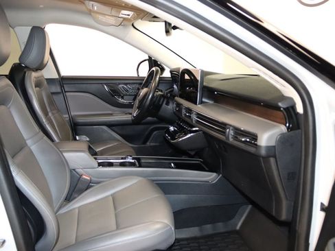Used 2023 Lincoln Corsair Reserve w/ Jet Appearance Package AWD/4WD image 47
