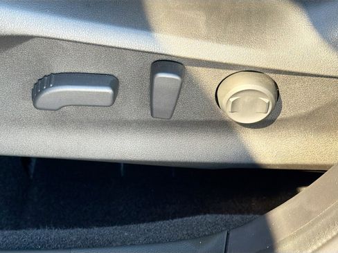 Certified 2023 Subaru Forester Premium image 25