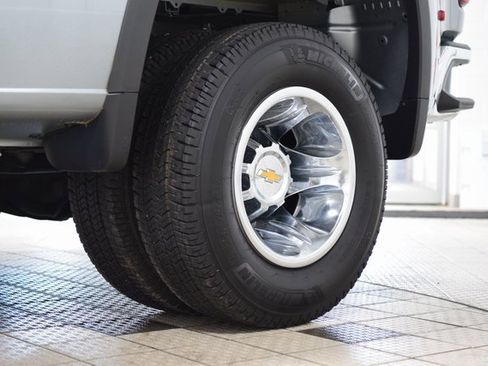 Used 2024 Chevrolet Silverado 3500 W/T image 28