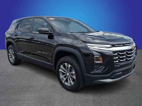 Used 2026 Chevrolet Equinox LT FWD image 3