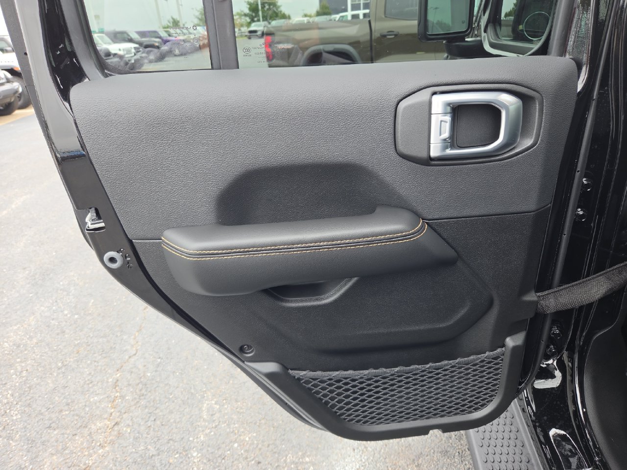 New 2027 Jeep Wrangler Unlimited Sahara AWD/4WD image 19