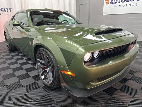 Used 2019 Dodge Challenger R/T Scat Pack w/ Widebody Package image 3