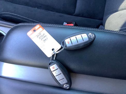 Used 2021 Nissan Murano SV image 44