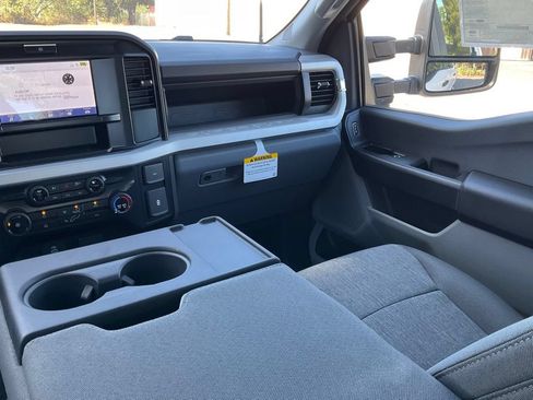 New 2026 Ford F350 XL w/ 360-Degree Camera Package AWD/4WD image 40