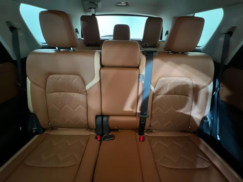 New 2026 Nissan Pathfinder Platinum image 26