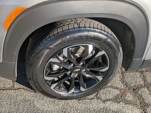 Certified 2023 Chevrolet TrailBlazer LT w/ Convenience Package image 12