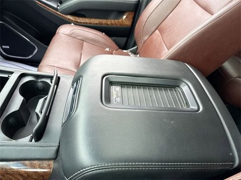 Used 2019 Chevrolet Tahoe Premier w/ Premier Plus Edition image 21