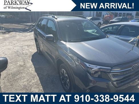 Used 2026 Subaru Forester Premium AWD/4WD image 1