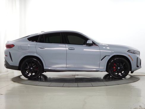 Used 2024 BMW X6 xDrive40i w/ Executive Package AWD/4WD image 13