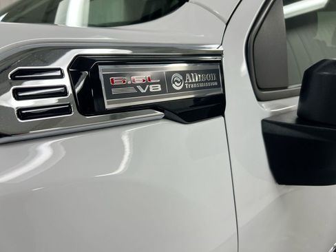 Used 2024 GMC Sierra 2500 Pro w/ Convenience Package AWD/4WD image 25