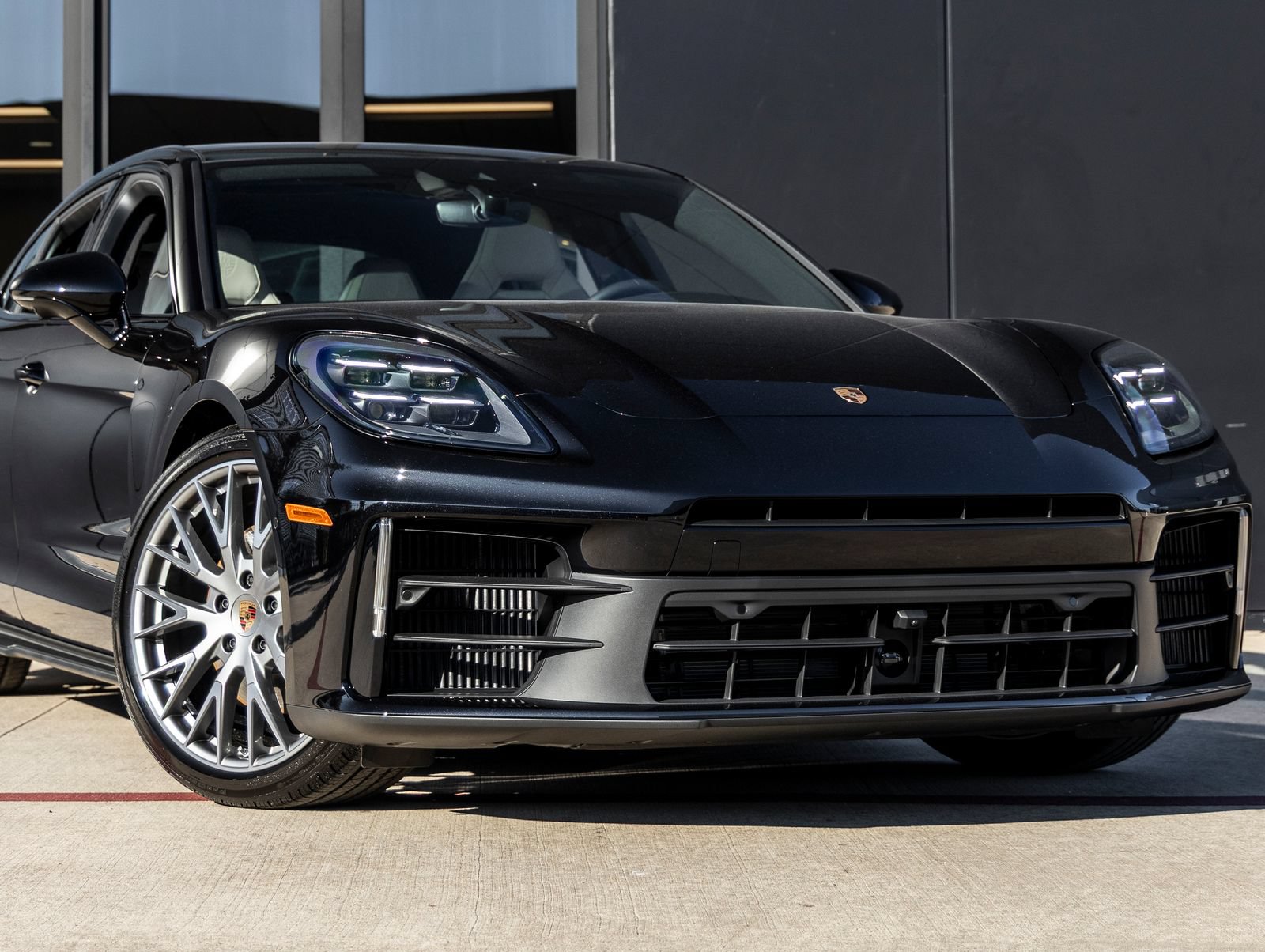 Certified 2026 Porsche Panamera 4 AWD/4WD image 9