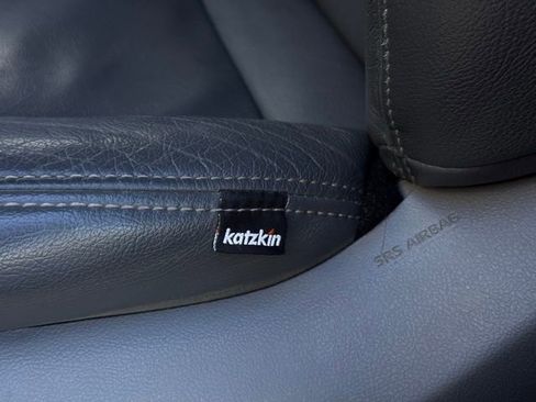 Used 2022 Toyota Highlander LE image 3