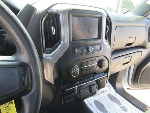 Used 2021 Chevrolet Silverado 2500 W/T image 20