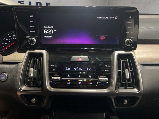 Used 2023 Kia Sorento S w/ Panoramic Sunroof Package AWD/4WD image 4