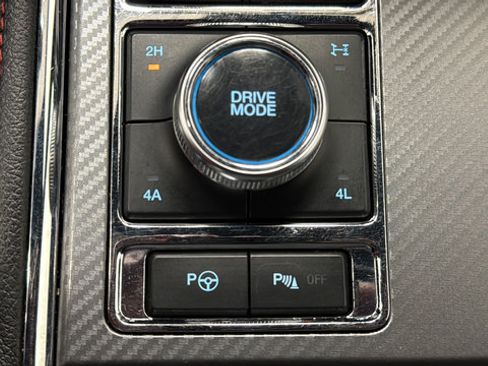 Used 2020 Ford Expedition Limited w/ Equipment Group 303A AWD/4WD image 35