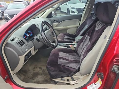 Used 2011 Ford Fusion SE image 9