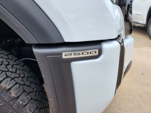 New 2026 GMC Sierra 2500 Denali Ultimate image 12