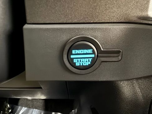 New 2025 Ford Bronco Badlands w/ Sasquatch Package image 42