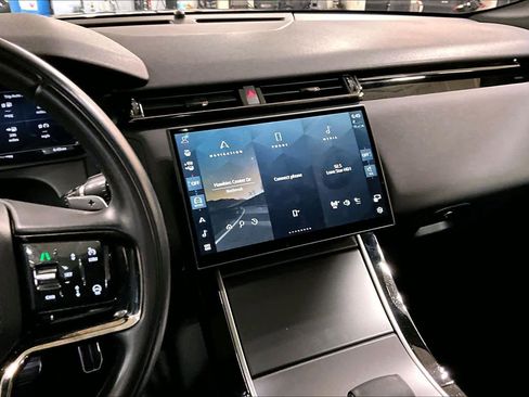 Used 2025 Land Rover Range Rover Velar Dynamic SE image 7