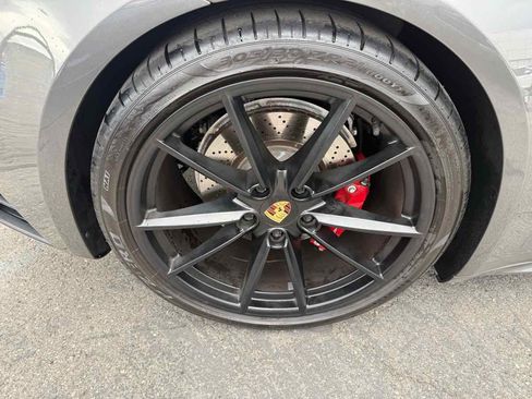 Used 2021 Porsche 911 AWD/4WD image 16