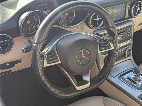 Used 2017 Mercedes-Benz SLC 300 image 6
