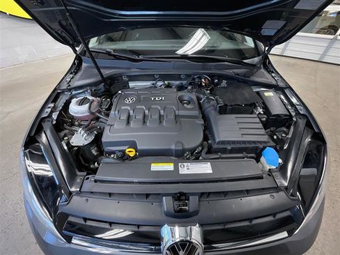 Used 2015 Volkswagen Golf TDI SEL image 27