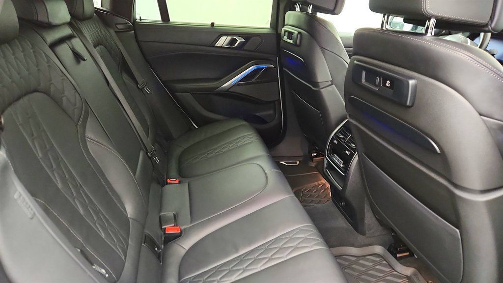 Used 2022 BMW X6 M50i w/ Executive Package AWD/4WD image 24