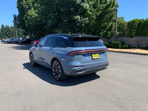 New 2025 Lincoln Nautilus Black Label w/ Jet Appearance Package image 3