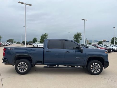 Used 2024 Chevrolet Silverado 2500 Custom w/ Custom Value Package AWD/4WD image 5