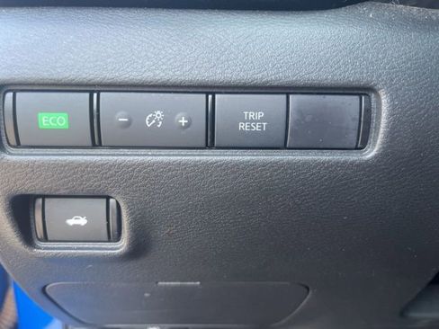 Certified 2021 Nissan Sentra SR image 11