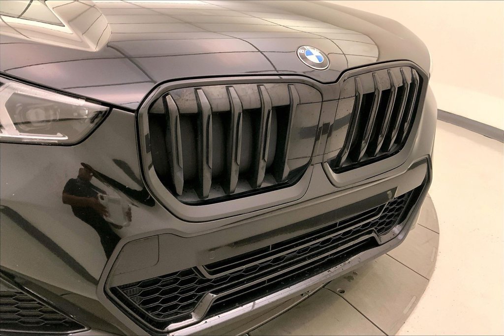 Used 2023 BMW X1 xDrive28i w/ M Sport Package AWD/4WD image 29
