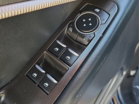 Used 2025 Ford Explorer ST-Line AWD/4WD image 16