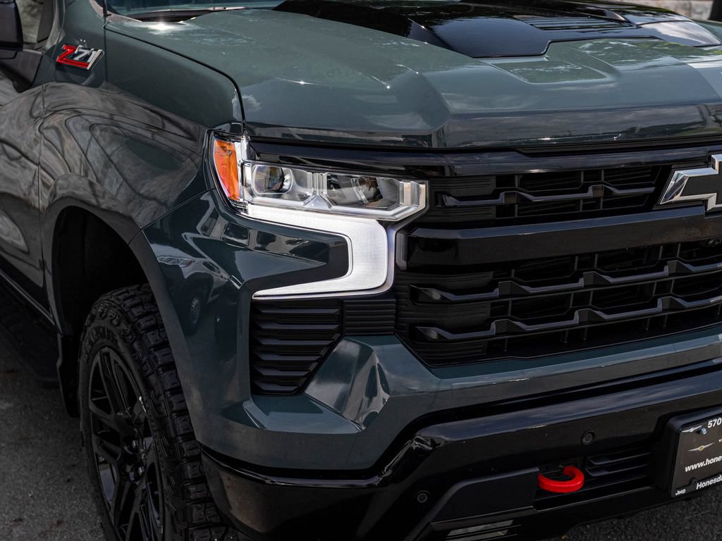 Used 2026 Chevrolet Silverado 1500 LT Trail Boss w/ LT Trail Boss Premium Package AWD/4WD image 38